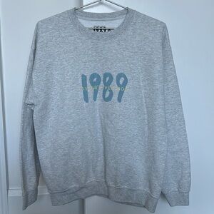 1989 Taylor's Version Sweatshirt Size M
